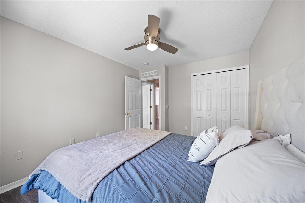 9942 Ashburn Lake Drive Tampa, FL 33610 - Photo 17 of 31