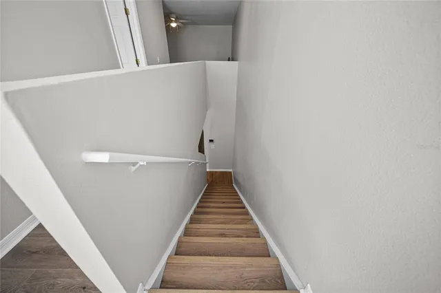 $2,050 | 9942 Ashburn Lake Drive, Tampa, FL 33610