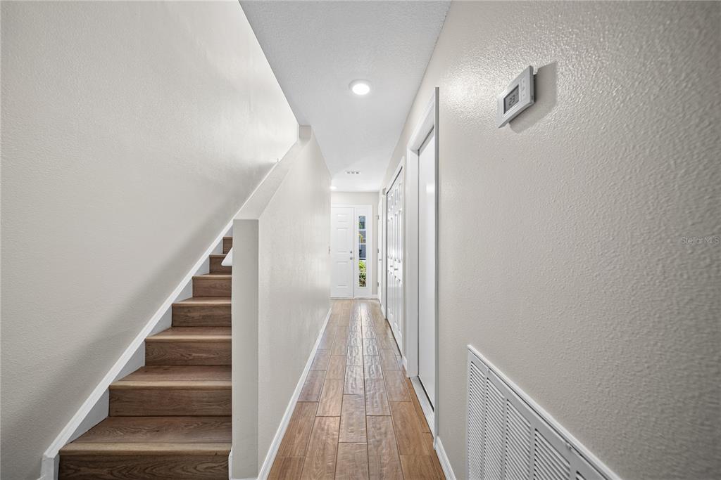 9942 Ashburn Lake Drive Tampa, FL 33610 - Photo 20 of 31