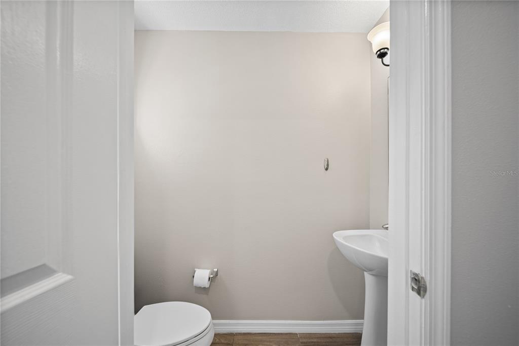 9942 Ashburn Lake Drive Tampa, FL 33610 - Photo 22 of 31