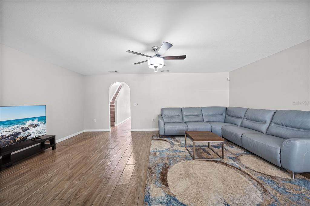 9942 Ashburn Lake Drive Tampa, FL 33610 - Photo 25 of 31