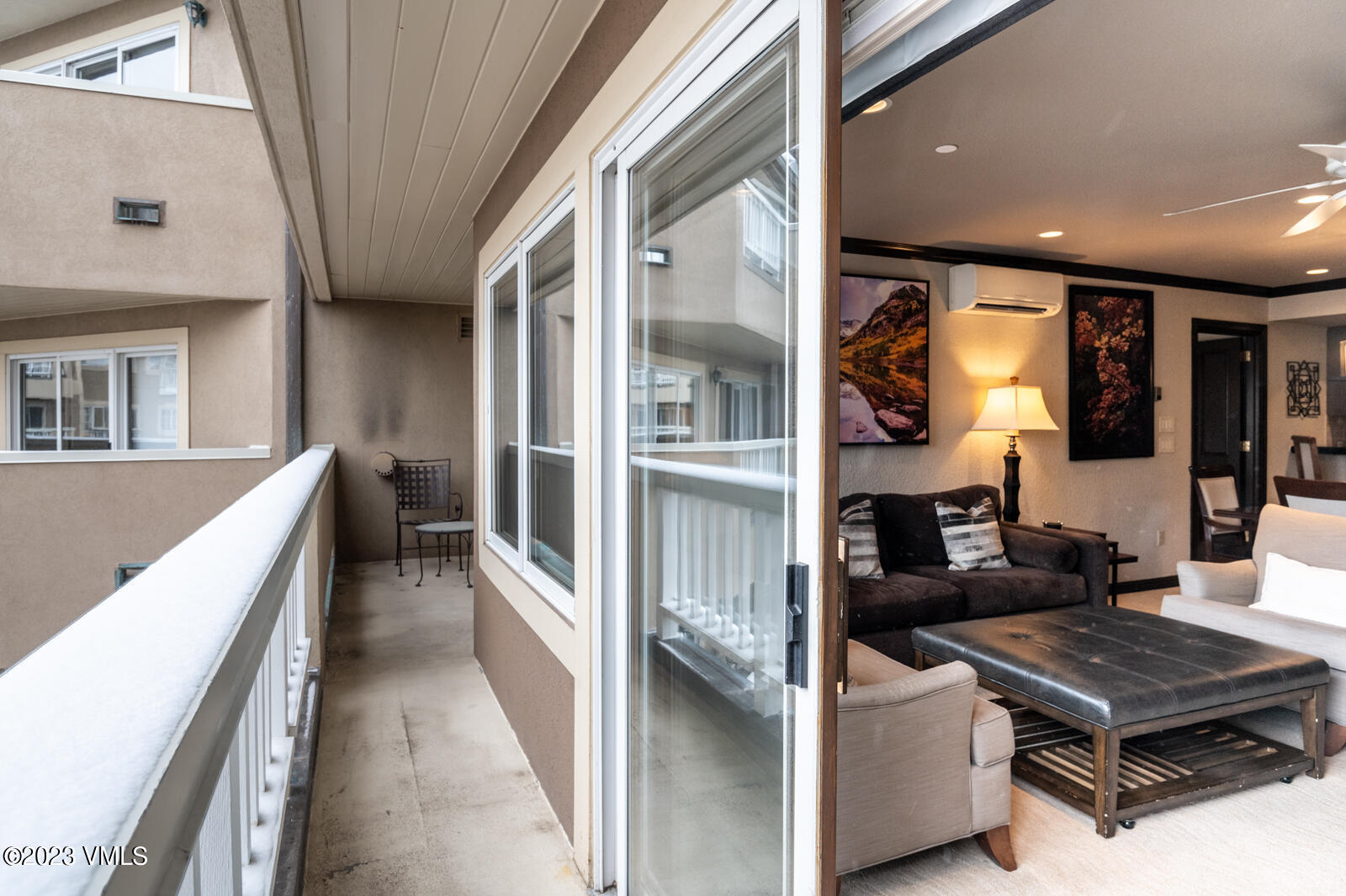 210 Offerson Road, Unit R310/WEEK 51 Beaver Creek, CO 81620 - Photo 11 of 35 a living room with furniture