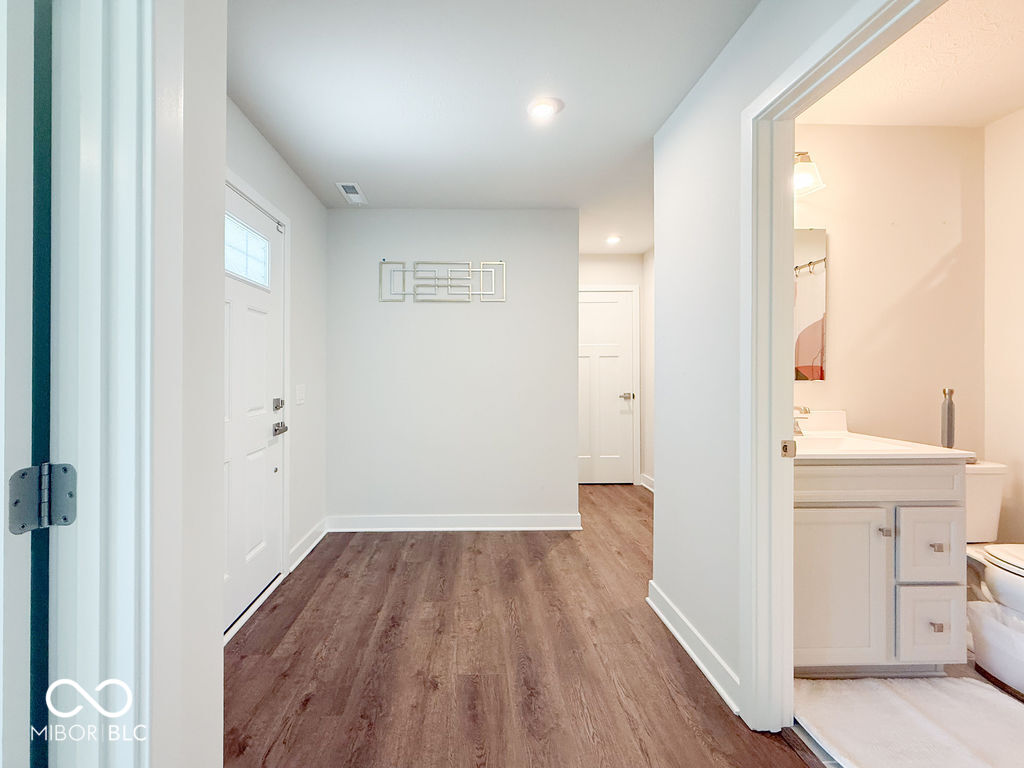 5950 Rancho Drive Plainfield, IN 46168 - Photo 7 of 41