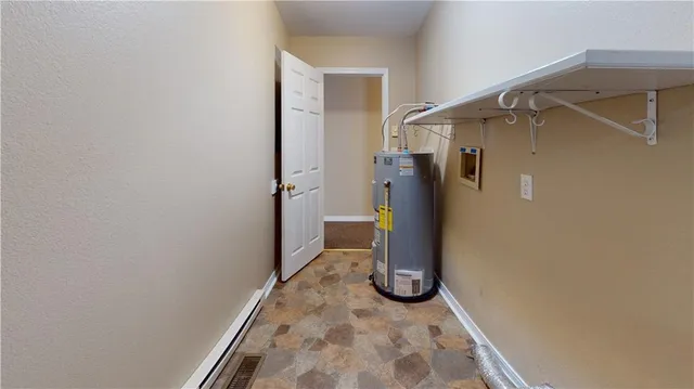 $1,095 | 1703 North Washington Street, Nevada, MO 64772