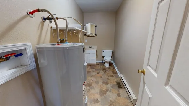 $1,095 | 1703 North Washington Street, Nevada, MO 64772