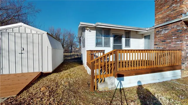 $1,095 | 1703 North Washington Street, Nevada, MO 64772