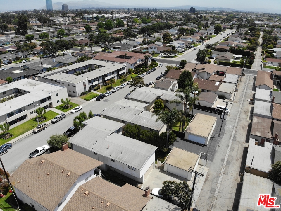 734 Janetwood Drive Oxnard, CA 93030 - Photo 3 of 7