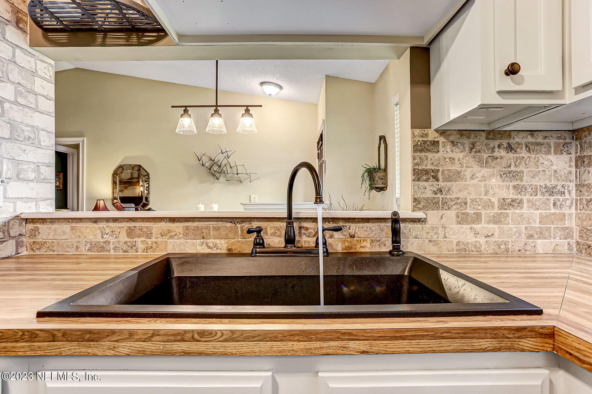 3866 Eunice Road Jacksonville, FL 32250 - Photo 10 of 41 a view of a kitchen sink