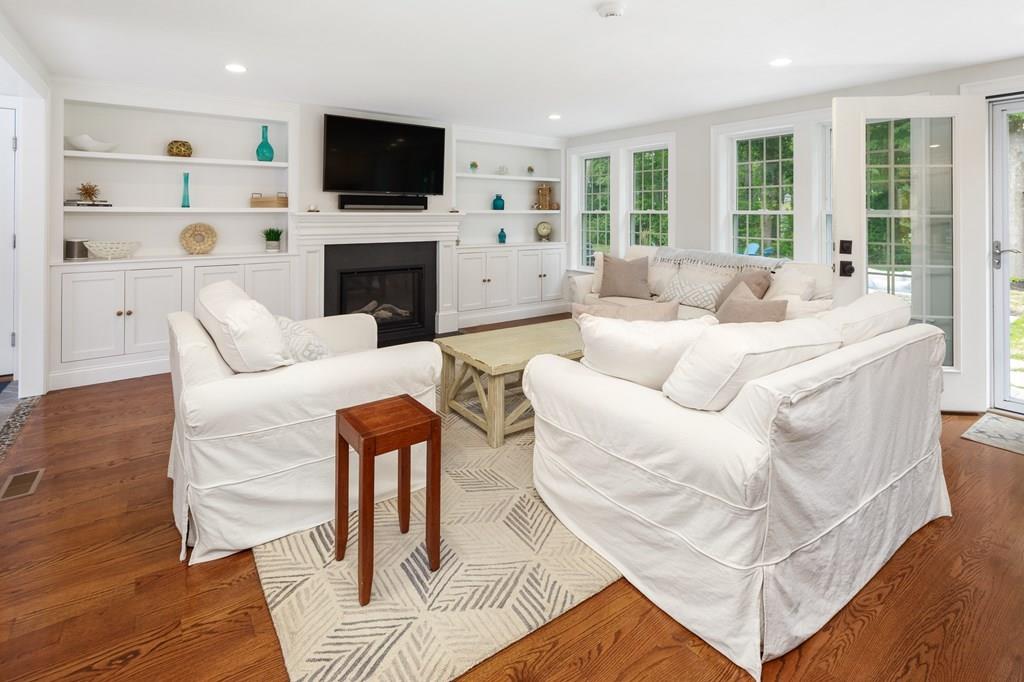 147 Woodland Road Scituate, MA 02066 - Photo 7 of 39 Gallery Image 7