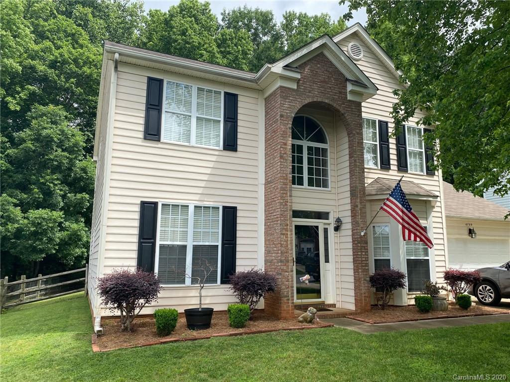 6709 Reedy Creek Road, Unit 20 Charlotte, NC 28215 - Photo 2 of 7