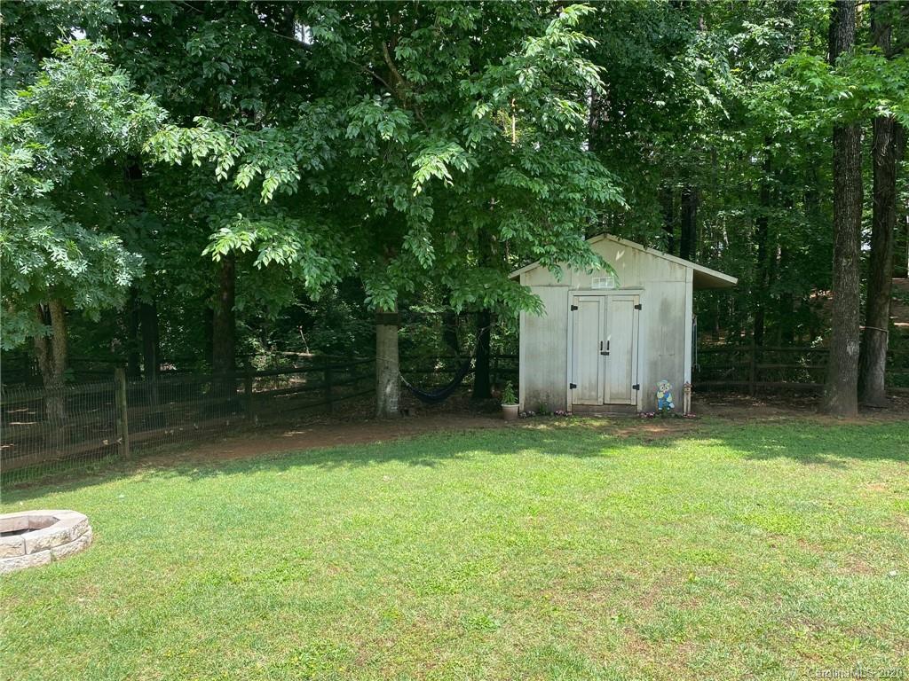 6709 Reedy Creek Road, Unit 20 Charlotte, NC 28215 - Photo 4 of 7