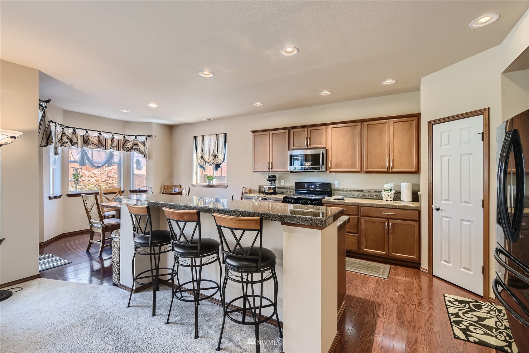 3133 172 Street Southeast Bothell, WA 98012 - Photo 10 of 36