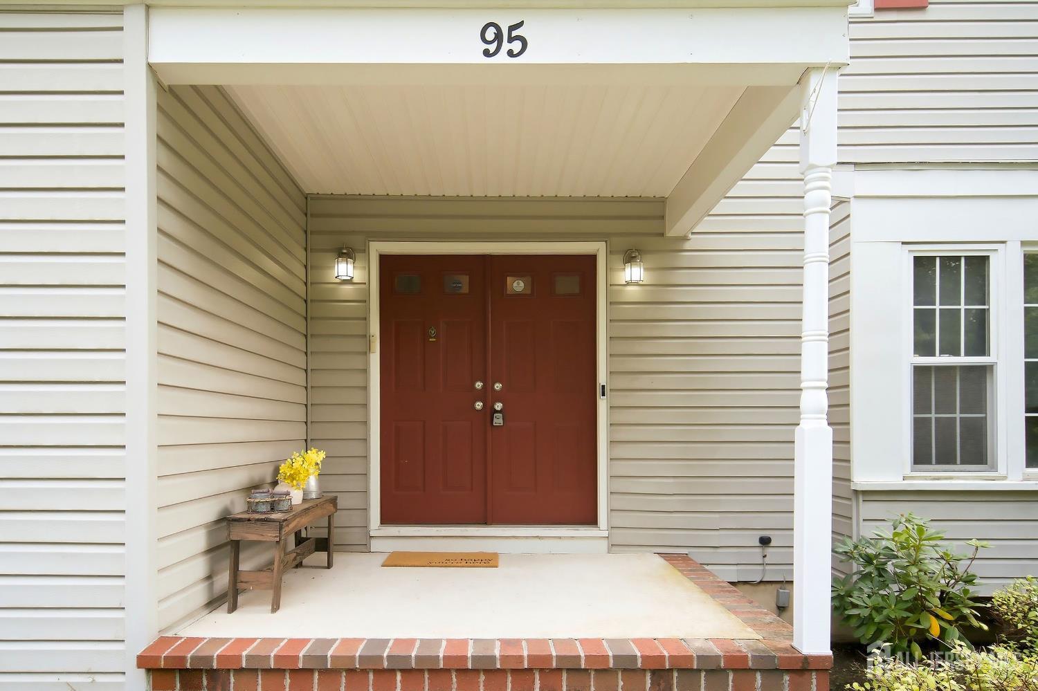 95 Maple Stream Road East Windsor, NJ 08520 - Photo 5 of 36 Gallery Image 5