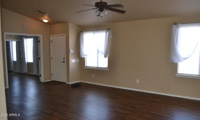 $2,295 | 1964 West 20th Avenue, Apache Junction, AZ 85120