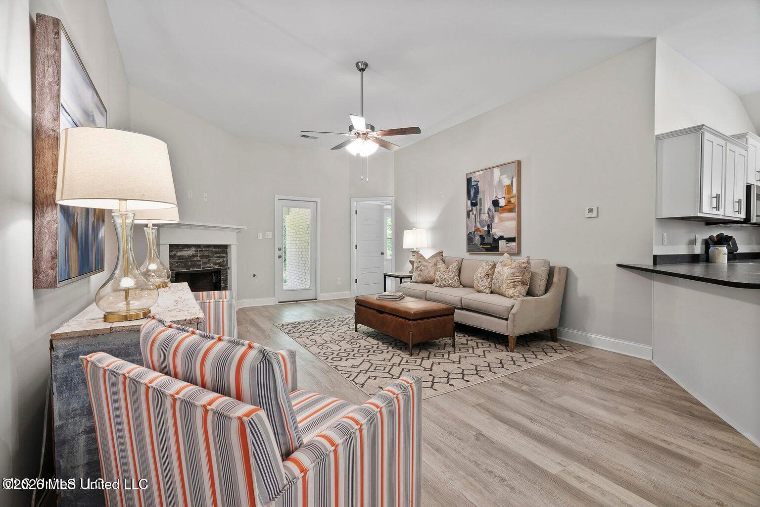 8997 Jackson Lane Olive Branch, MS 38654 - Photo 5 of 15 2200 Family Room 2