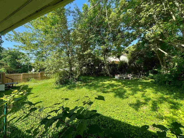 $1,400 | 2424 South Milton Drive, Bloomington, IN 47403