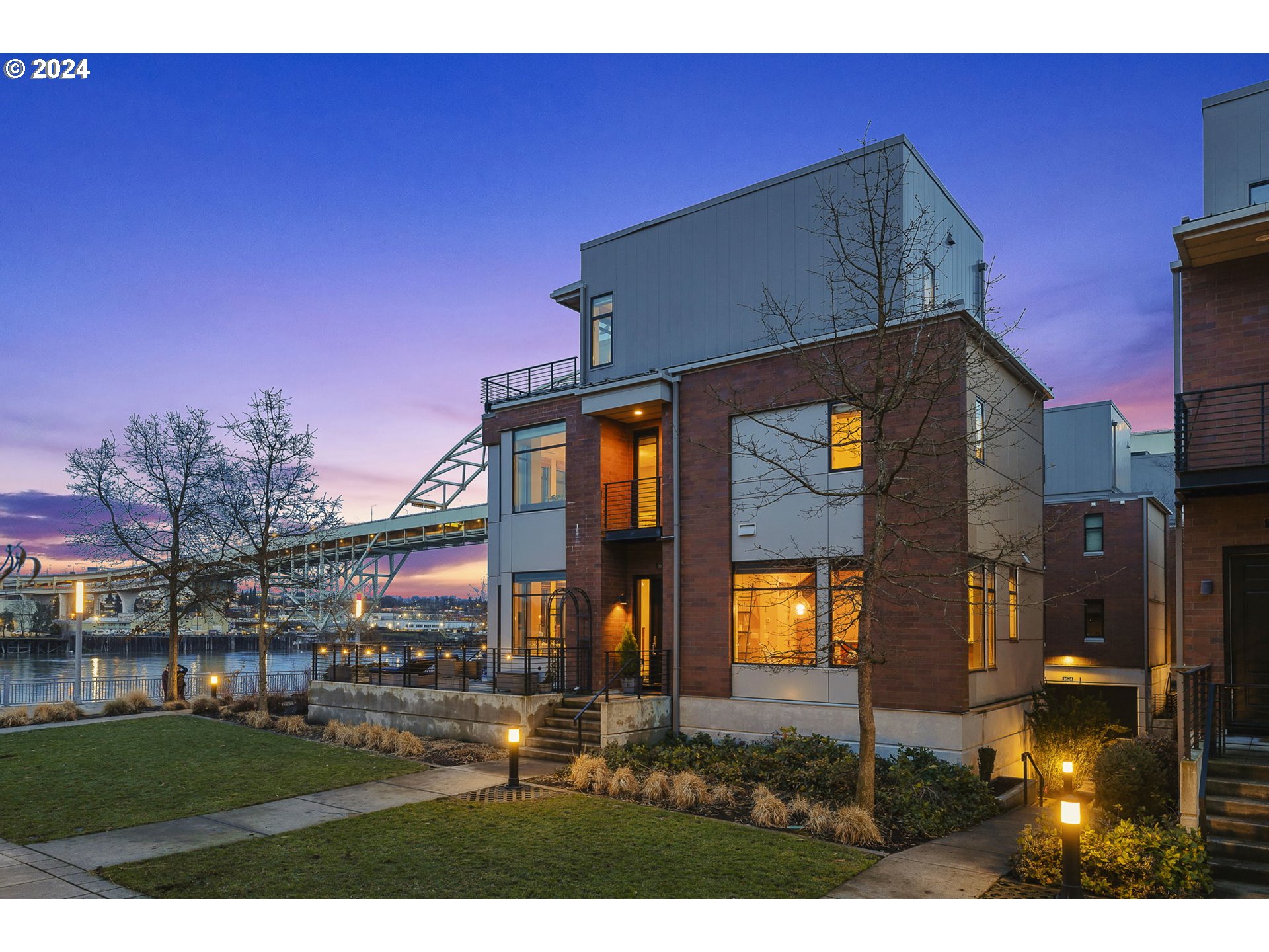 1632 Northwest Riverscape Street Portland, OR 97209 - Photo 1 of 34 Gallery Image 1