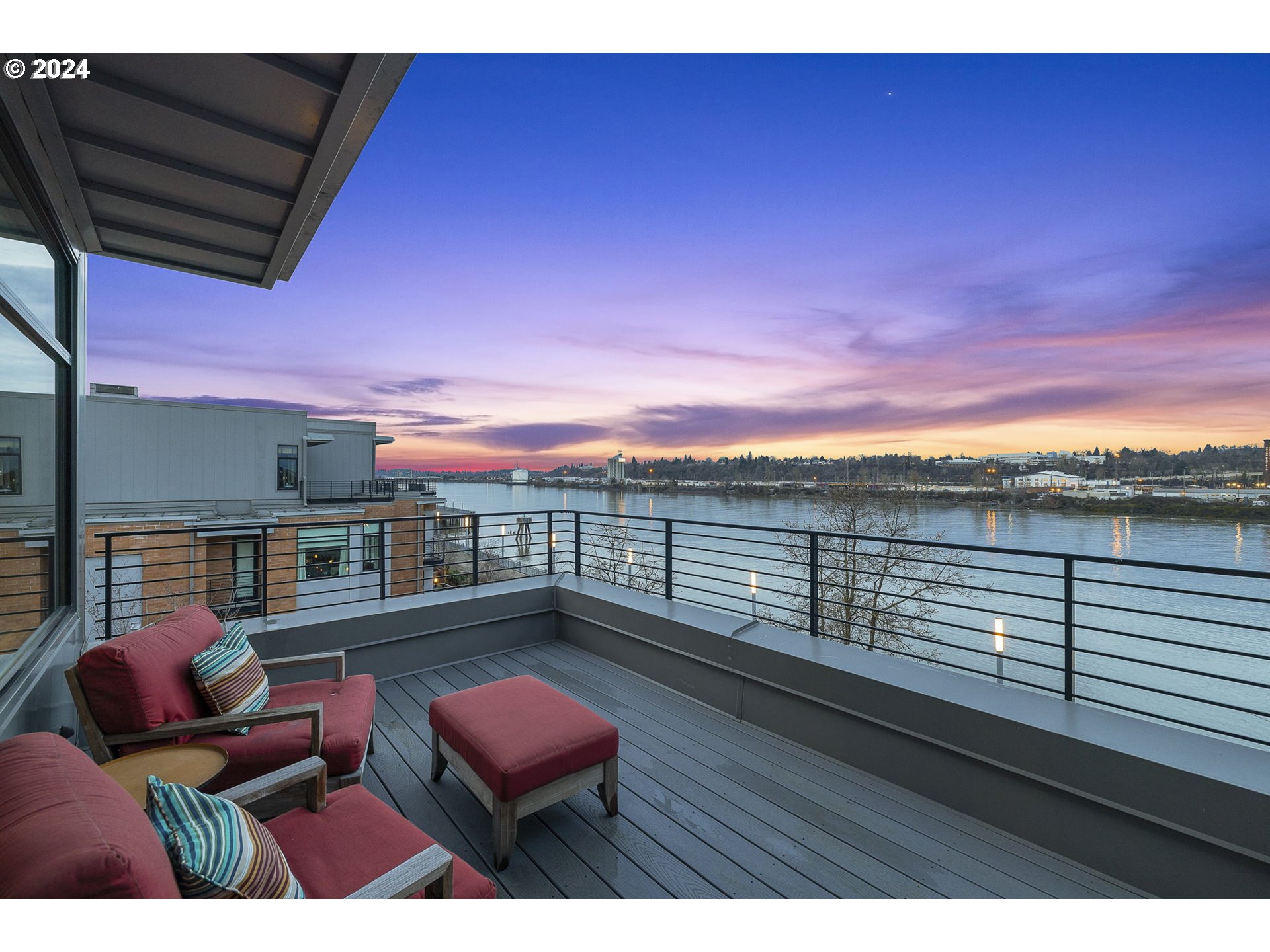1632 Northwest Riverscape Street Portland, OR 97209 - Photo 25 of 34 Gallery Image 25