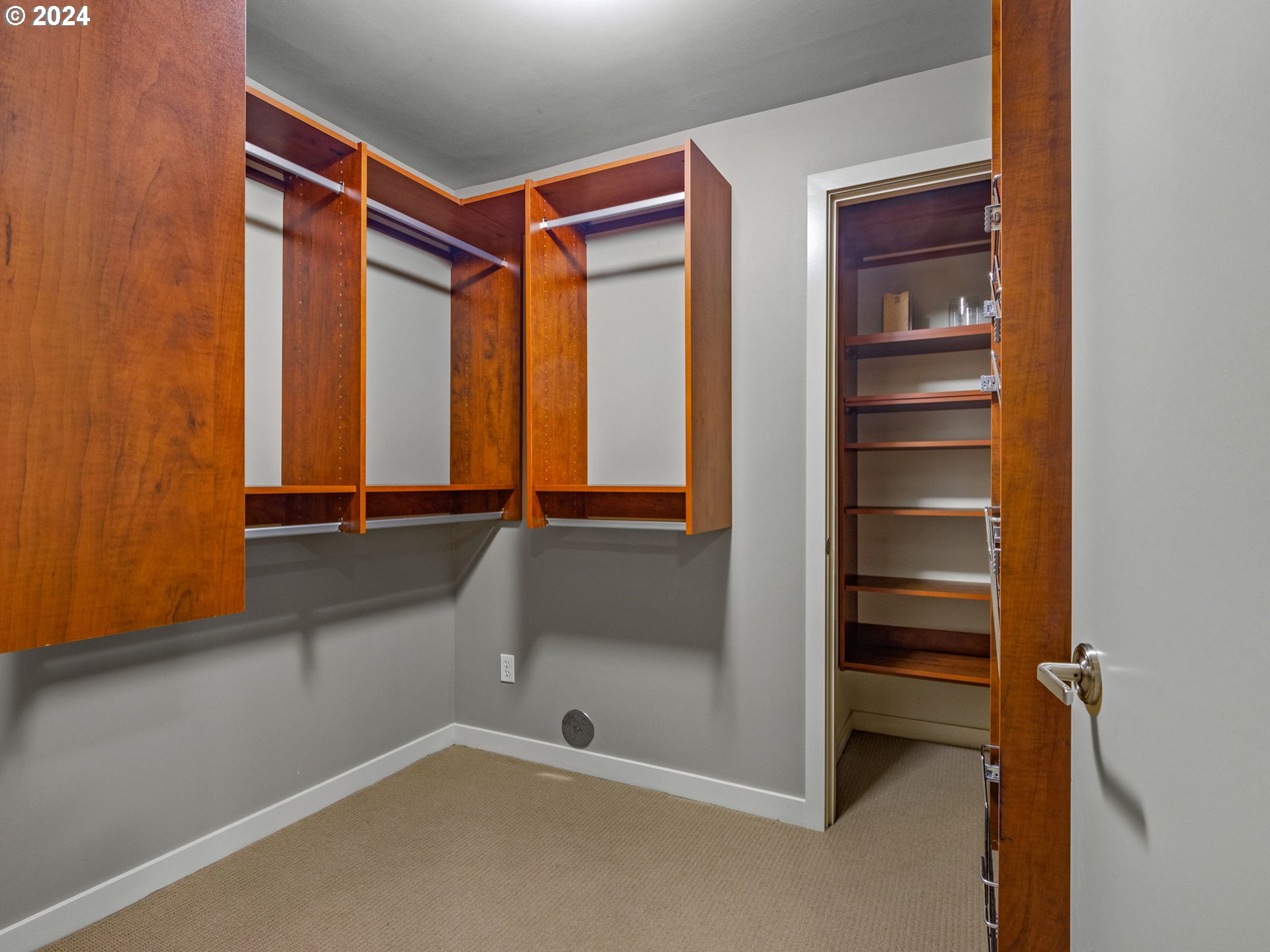 1632 Northwest Riverscape Street Portland, OR 97209 - Photo 32 of 34 Gallery Image 32