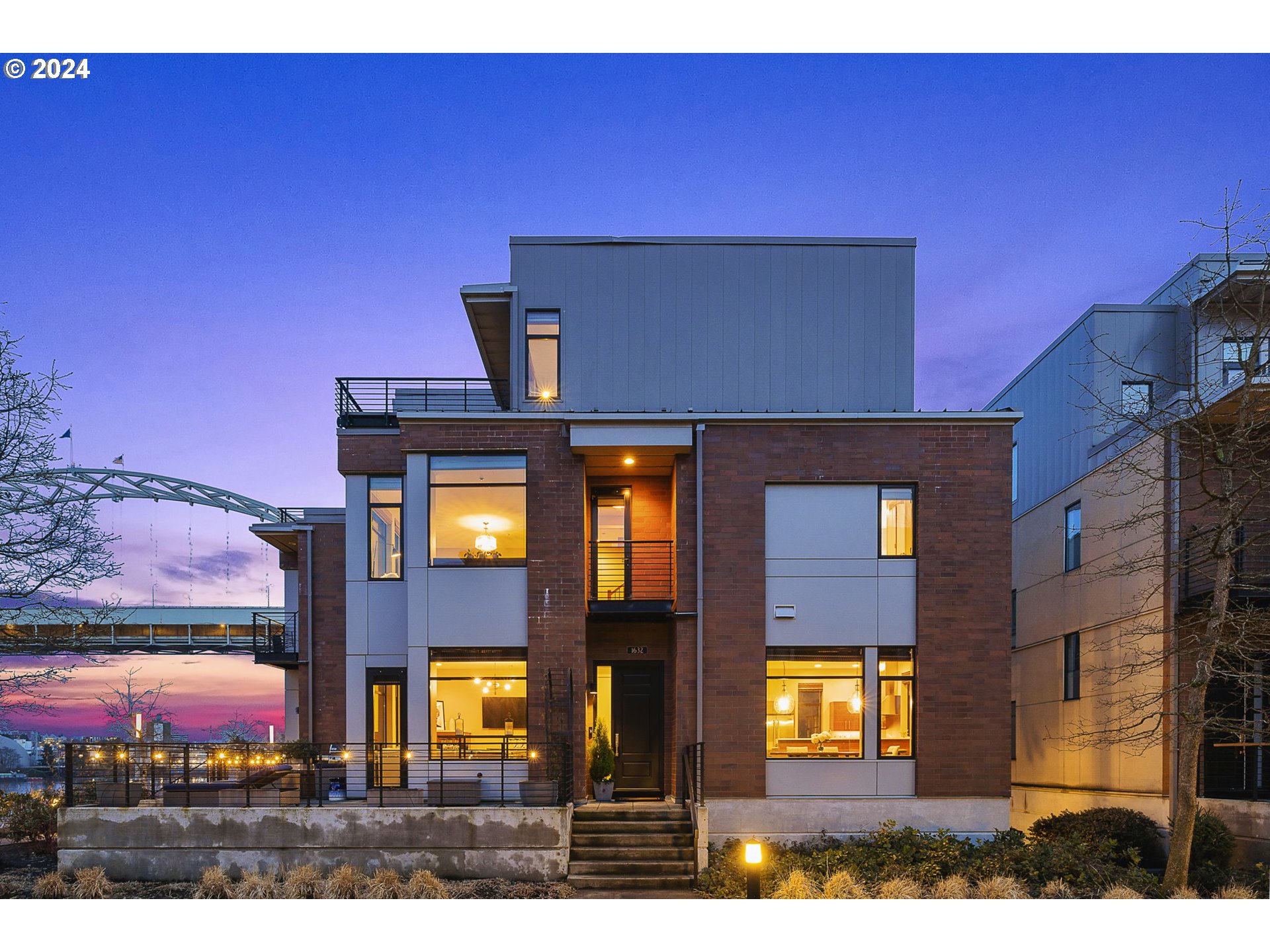 1632 Northwest Riverscape Street Portland, OR 97209 - Photo 33 of 34 Gallery Image 33