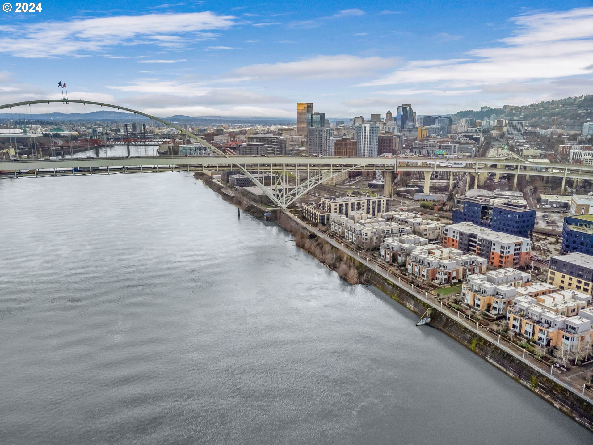 1632 Northwest Riverscape Street Portland, OR 97209 - Photo 7 of 34 Gallery Image 7