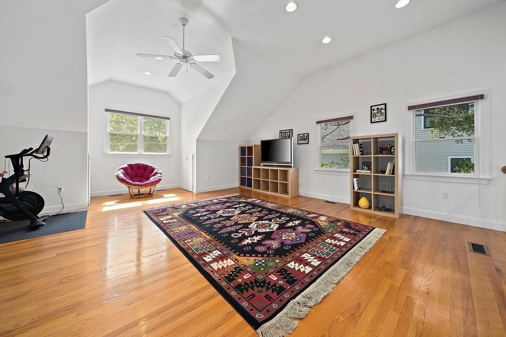 121 Hanson Road Newton, MA 02459 - Photo 11 of 42