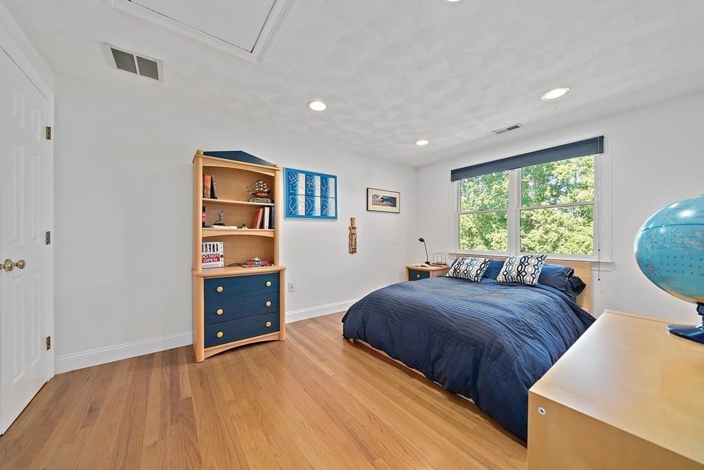 121 Hanson Road Newton, MA 02459 - Photo 24 of 42