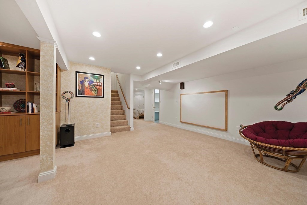 121 Hanson Road Newton, MA 02459 - Photo 29 of 42