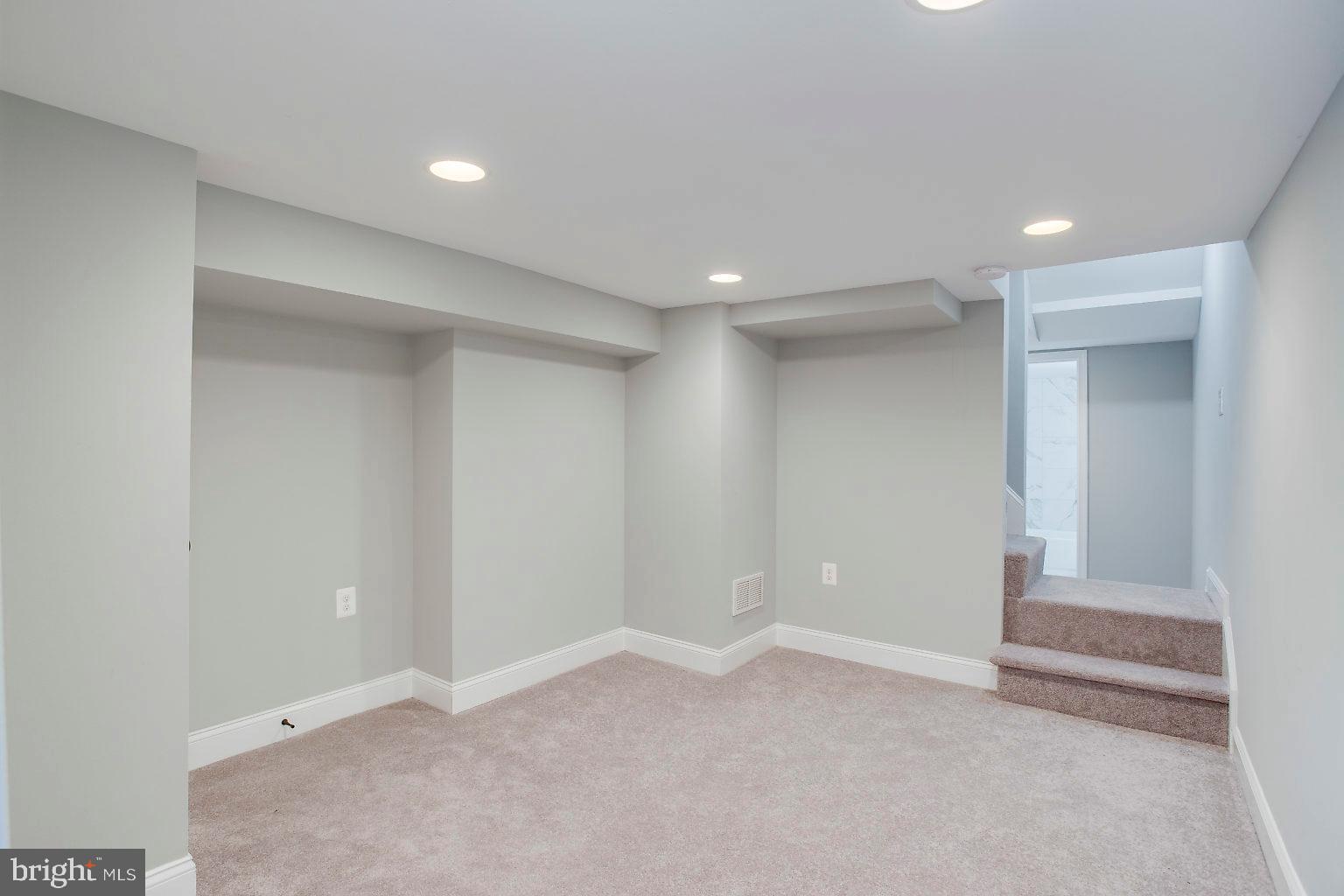 3428 Roland Avenue Baltimore, MD 21211 - Photo 27 of 39 Gallery Image 27