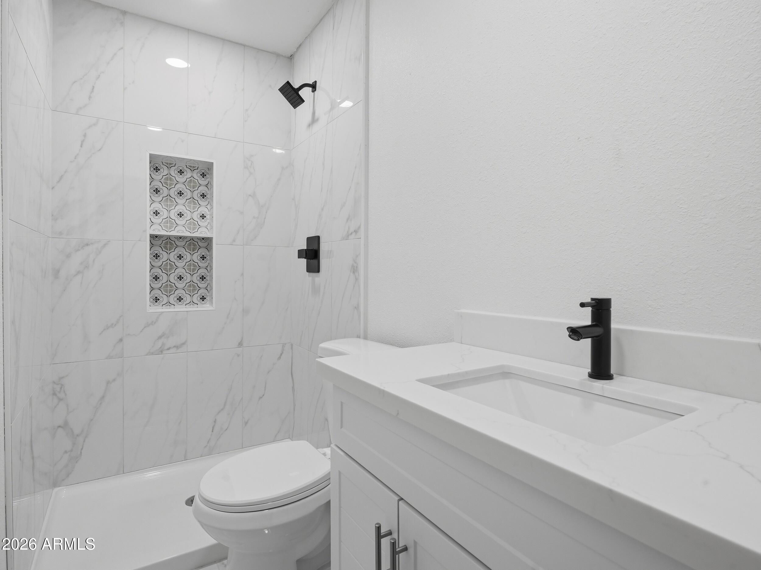 3327 West Charter Oak Road Phoenix, AZ 85029 - Photo 16 of 22