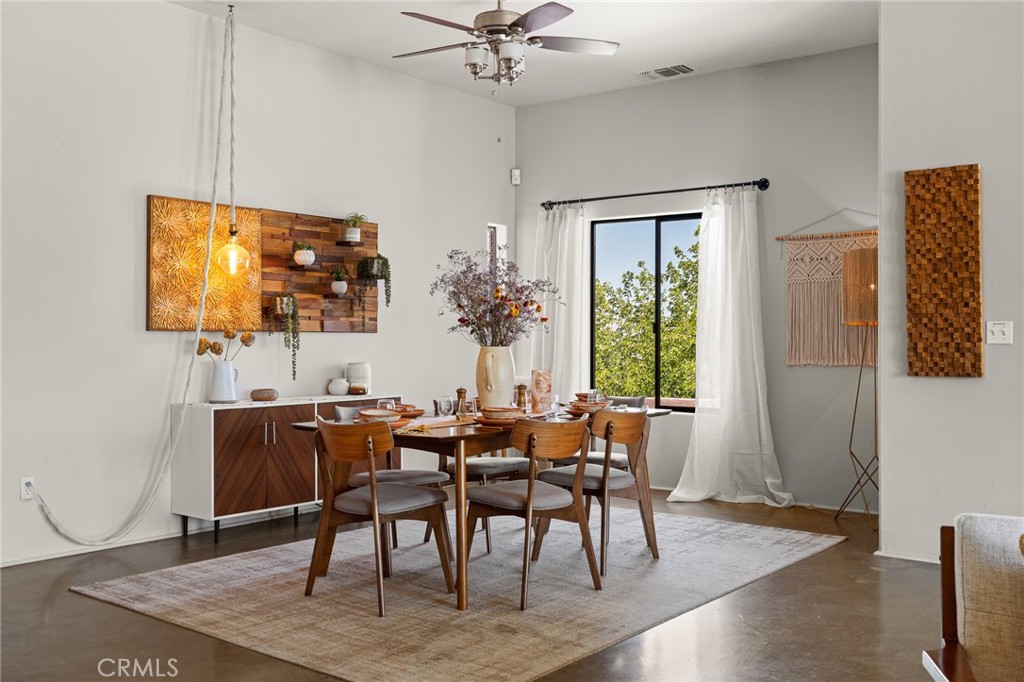 6220 Farrelo Road Yucca Valley, CA 92284 - Photo 19 of 34 Gallery Image 19