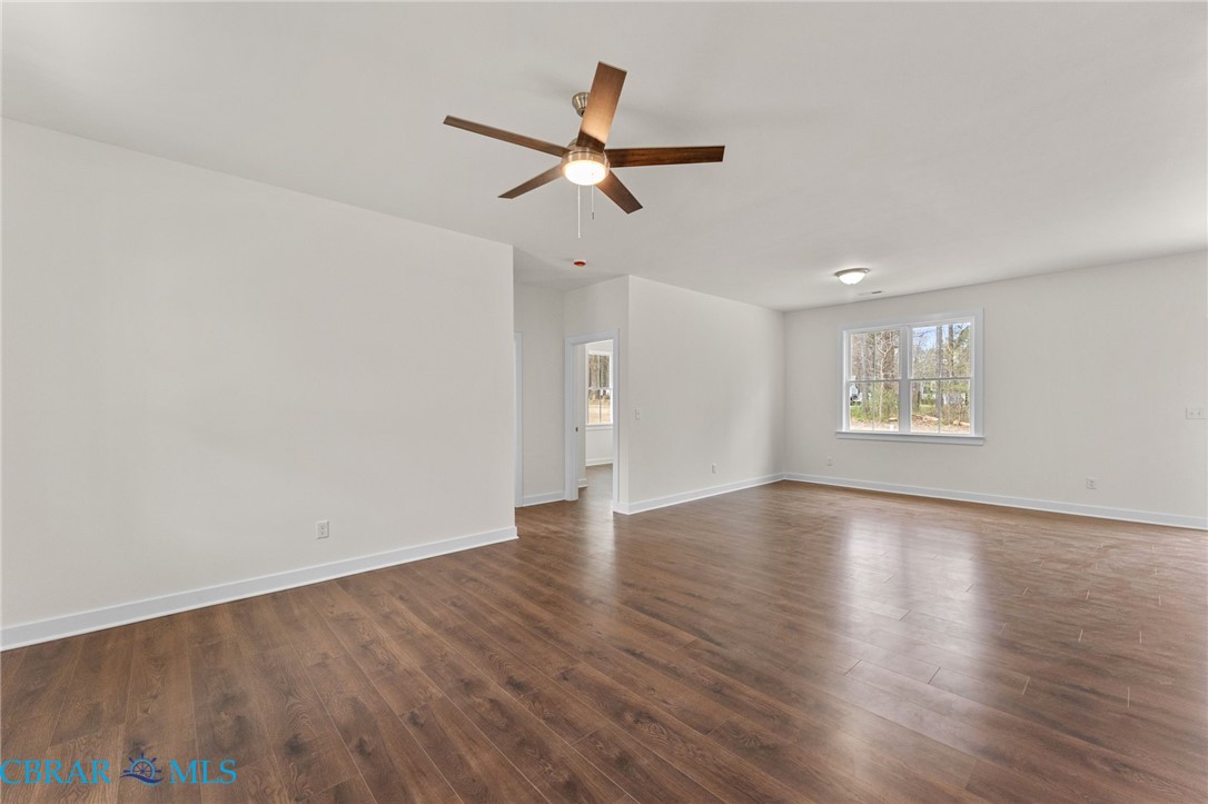 8986 Marlfield Road Gloucester, VA 23061 - Photo 3 of 34