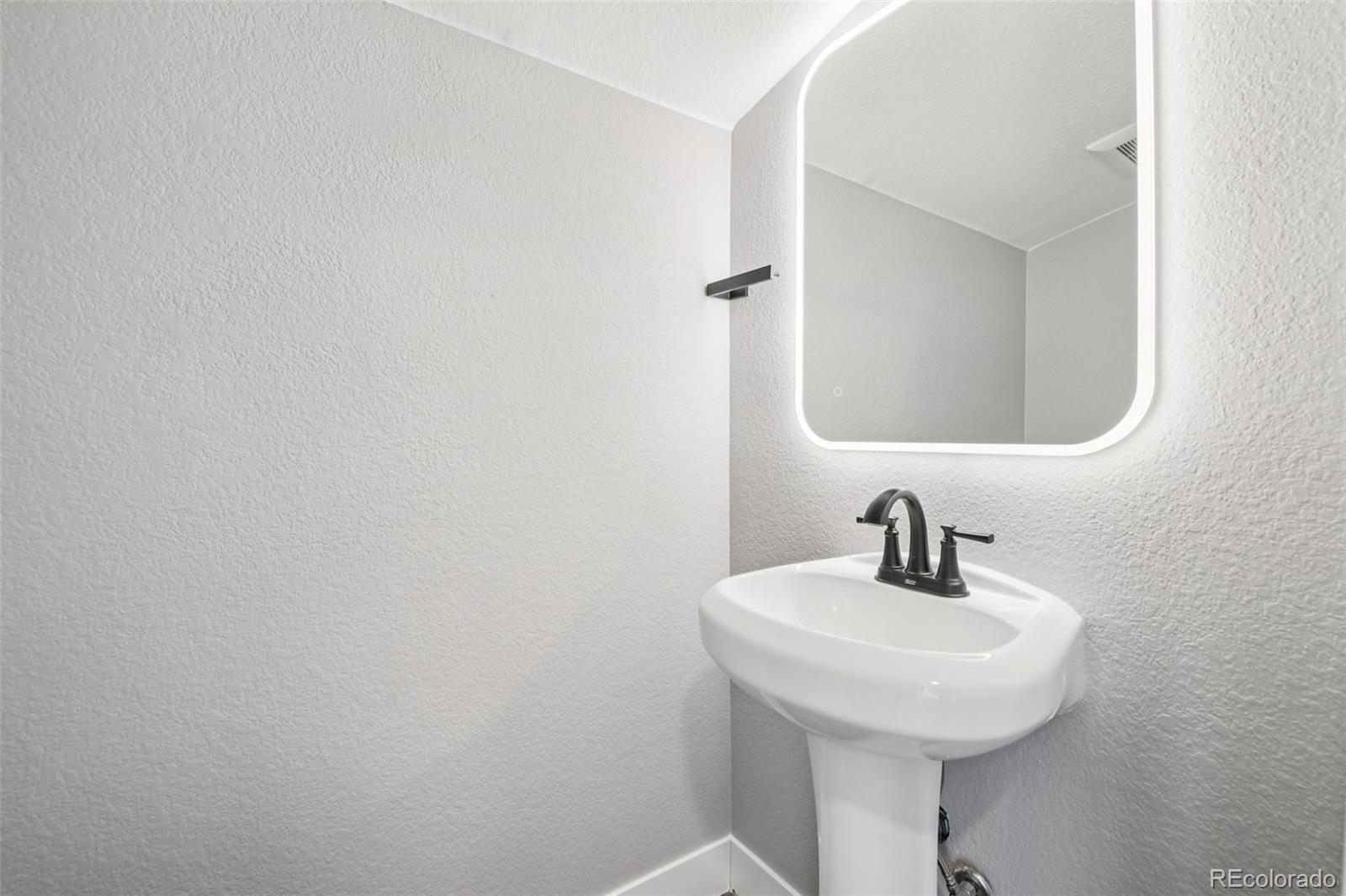 2921 Sheridan Boulevard Wheat Ridge, CO 80214 - Photo 20 of 49