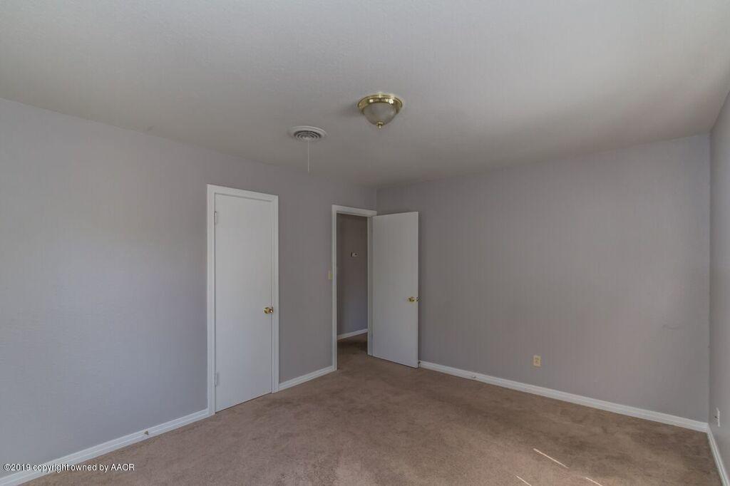 4308 South Travis Street Amarillo, TX 79110 - Photo 24 of 32 a view of an empty room