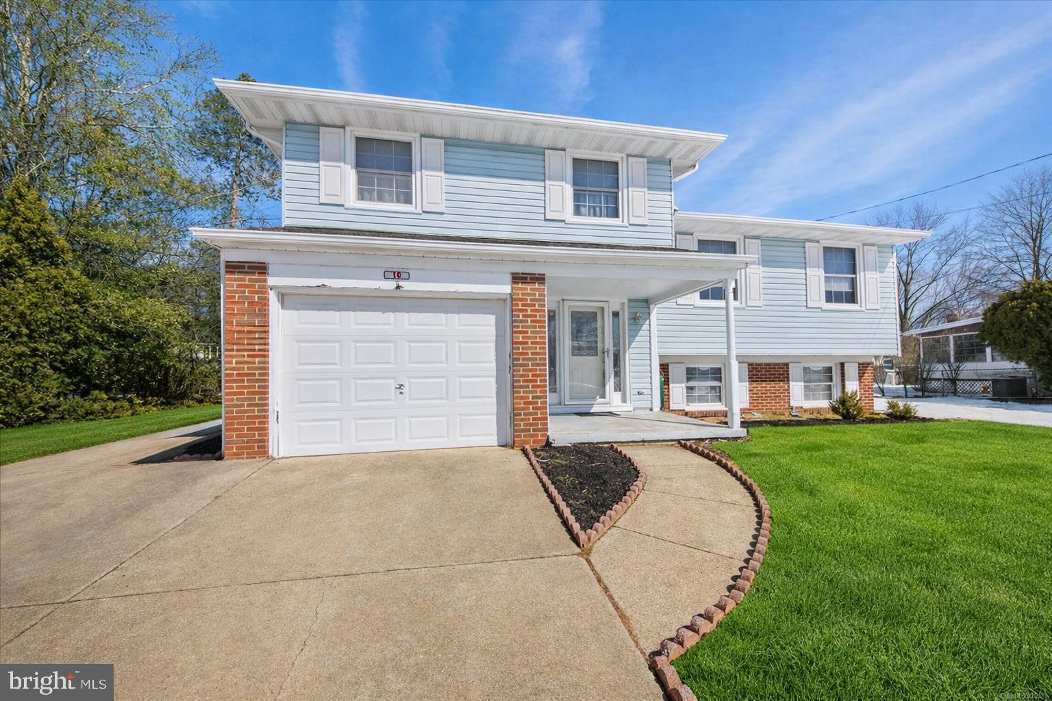 16 Hillside Road Stratford, NJ 08084 - Photo 1 of 52