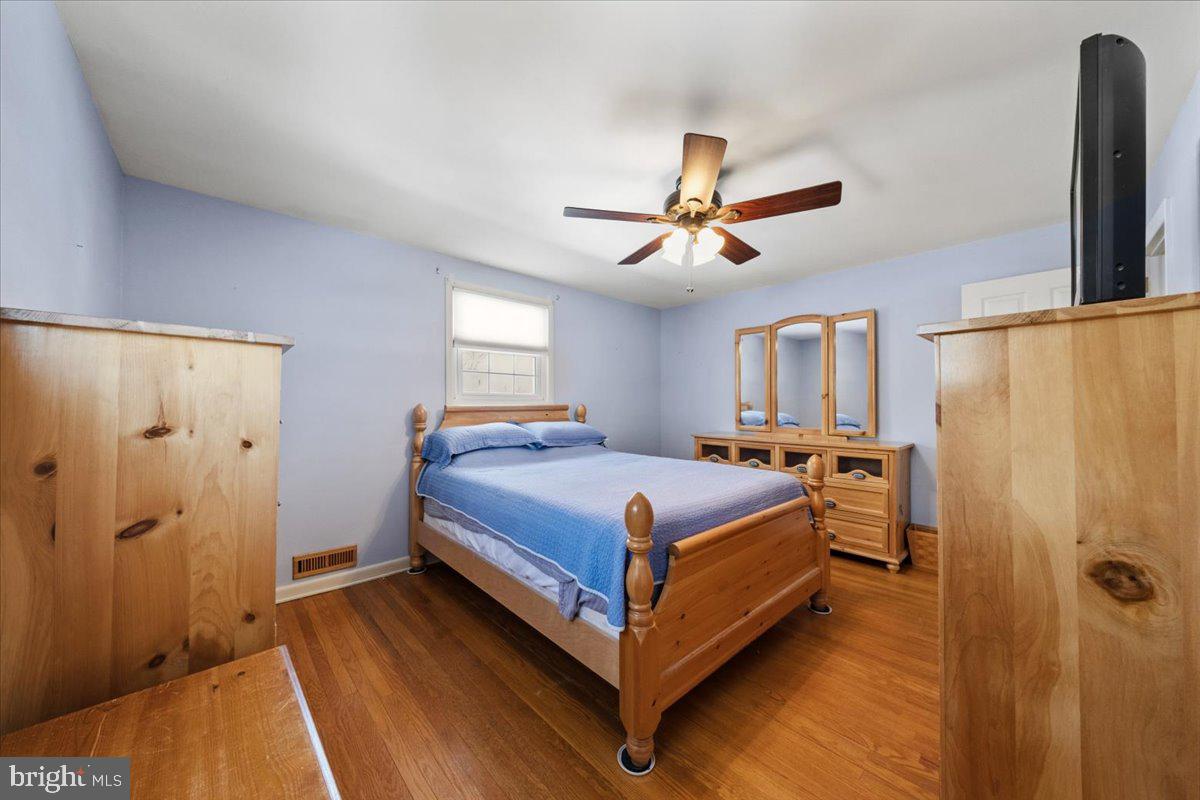16 Hillside Road Stratford, NJ 08084 - Photo 17 of 52