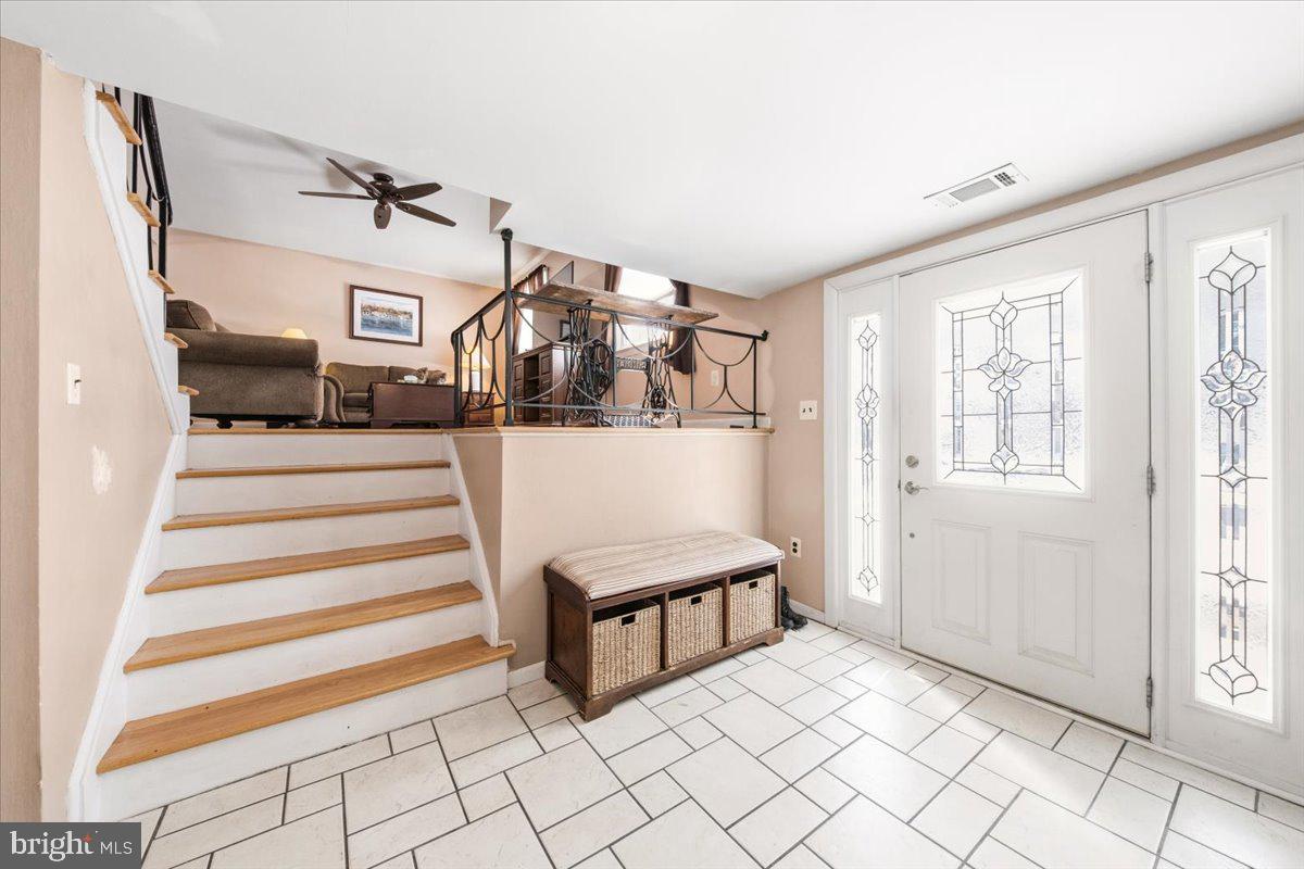 16 Hillside Road Stratford, NJ 08084 - Photo 3 of 52