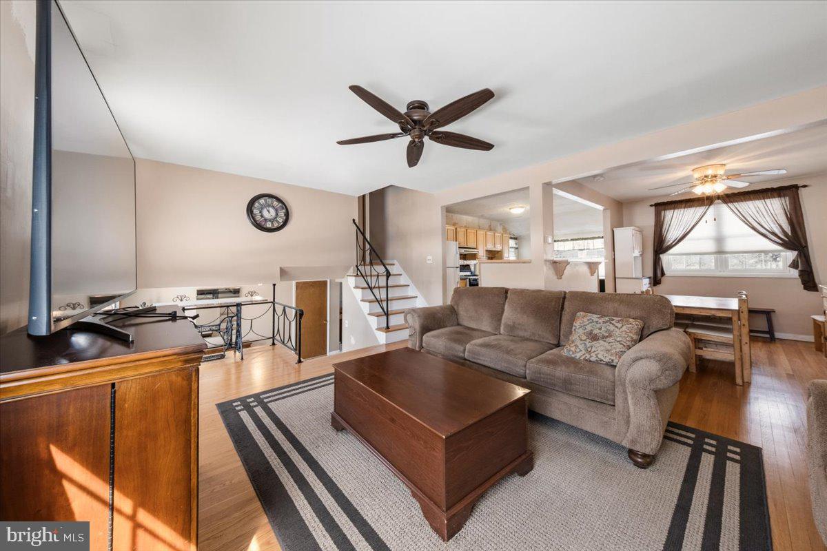 16 Hillside Road Stratford, NJ 08084 - Photo 7 of 52