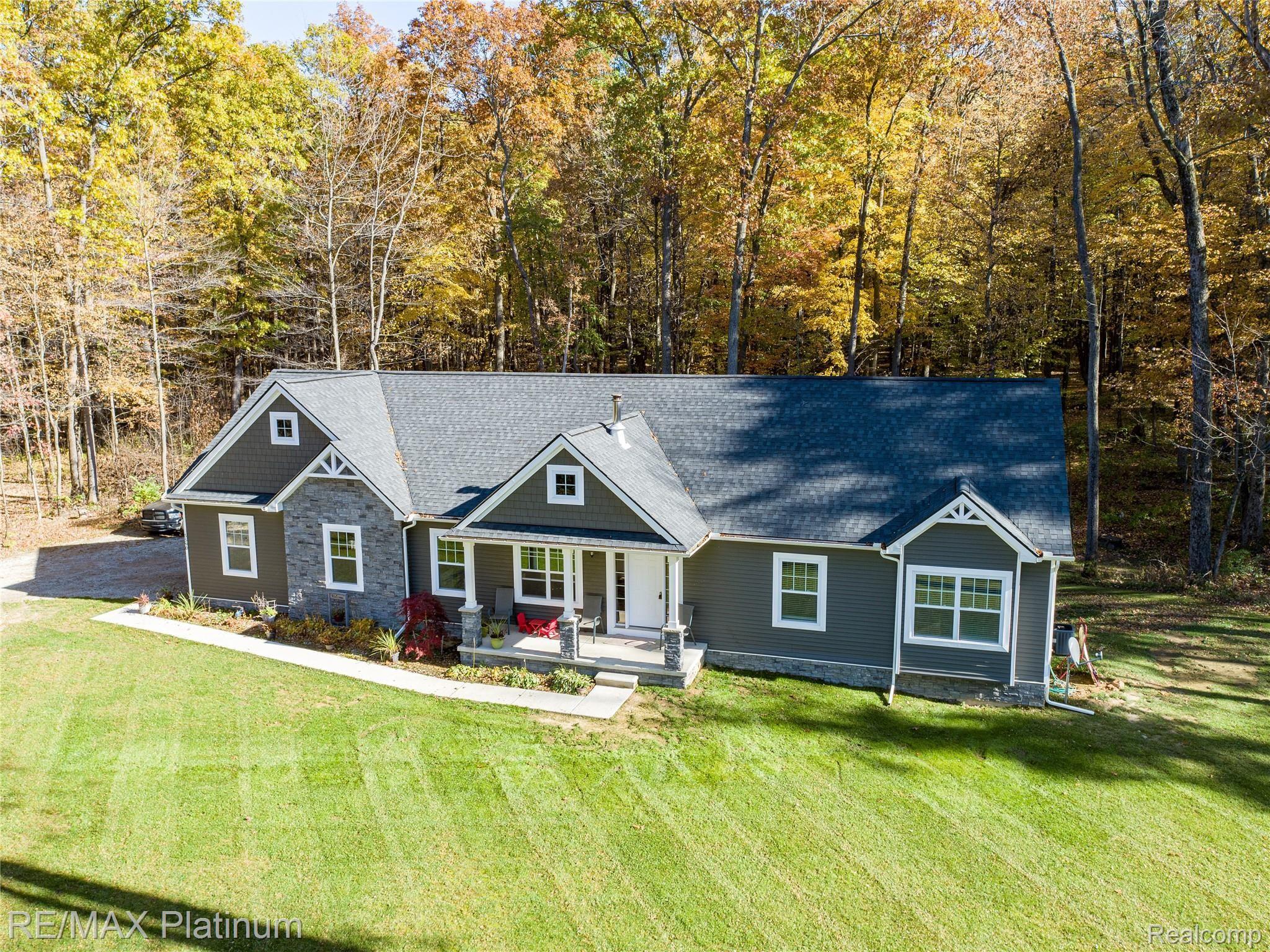 5590 Hartland Road Fenton, MI 48430 - Photo 38 of 46 5590 Hartland Rd HDR40.jpg