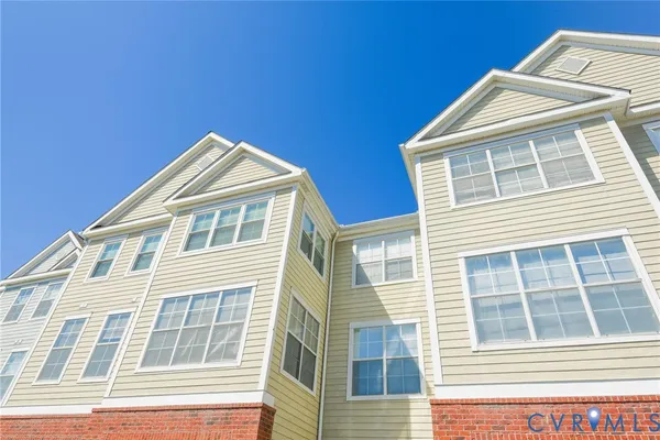 $229,500 | 734 Bristol Village Drive, Unit 202, Midlothian, VA 23114