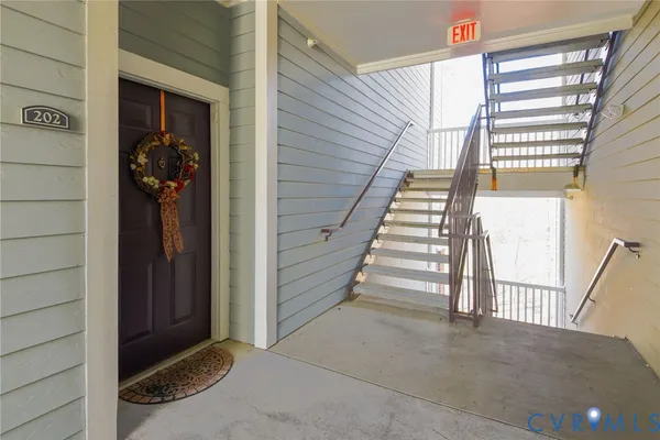 $229,500 | 734 Bristol Village Drive, Unit 202, Midlothian, VA 23114