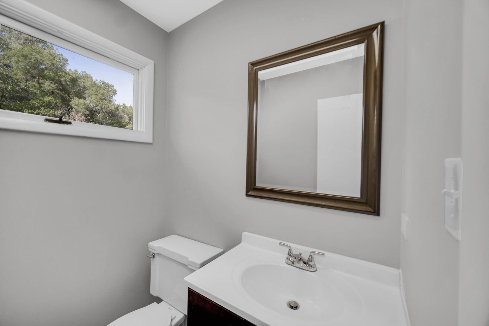2926 West Old Ridge Road Hobart, IN 46342 - Photo 14 of 19 1620x1080