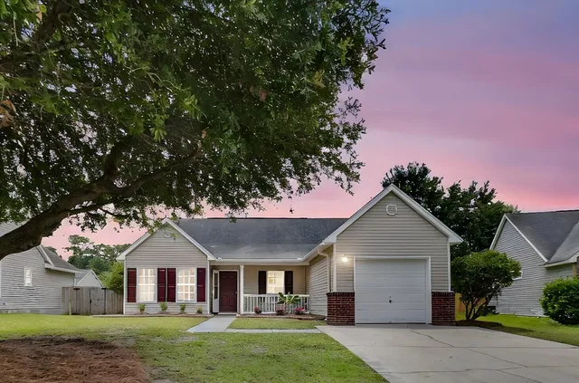 $309,500 | 5134 Thornton Drive, Summerville, SC 29485
