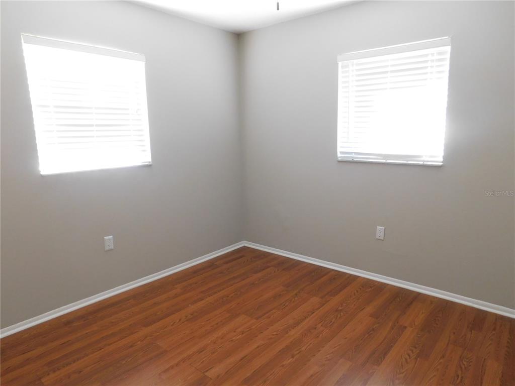508 65th Avenue West Bradenton, FL 34207 - Photo 18 of 33 an empty room with a window