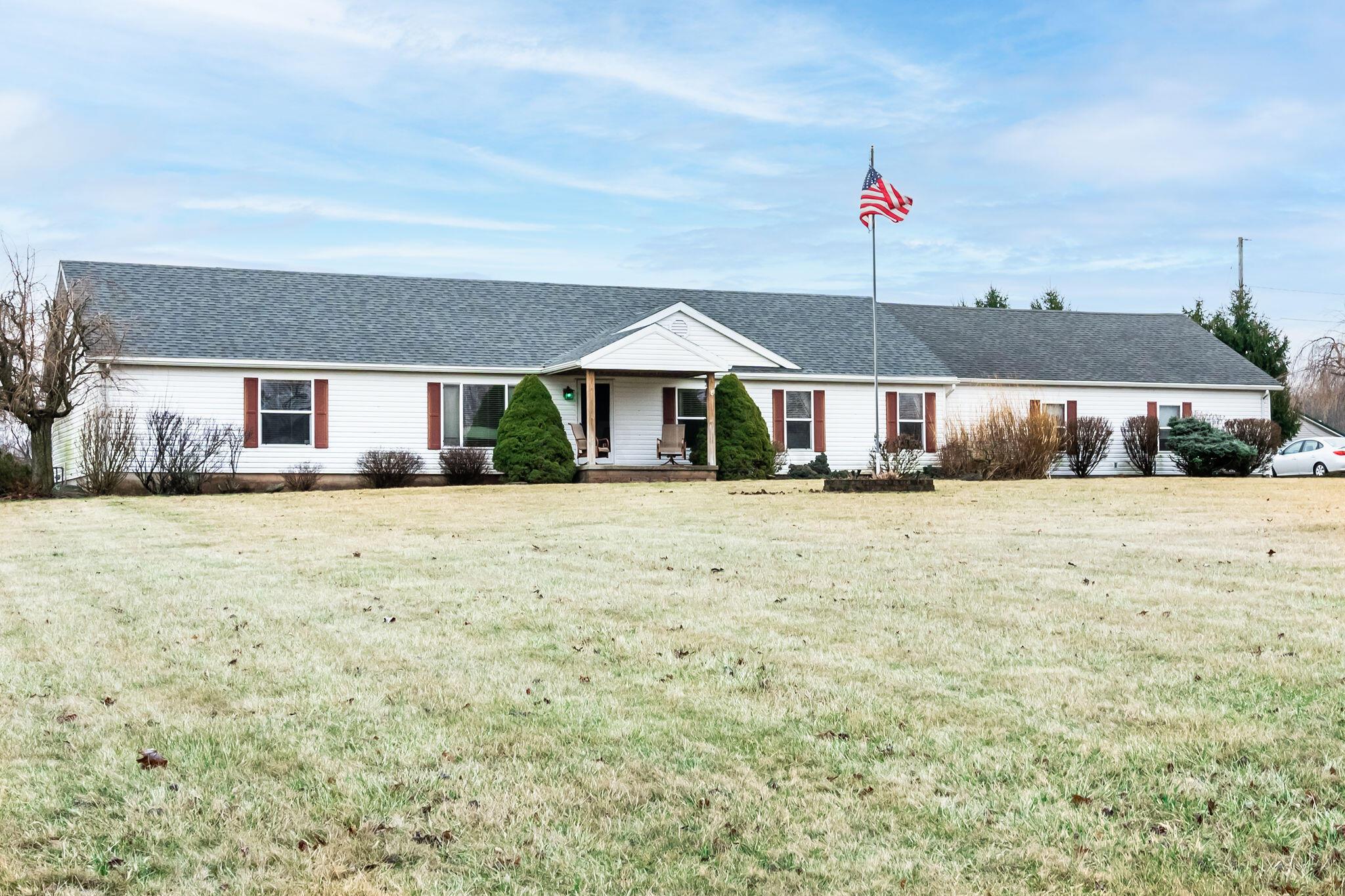 1514 Crissinger Road Marion, OH 43302 - Photo 1 of 42 Front of home
