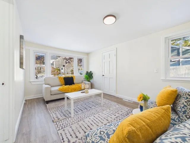 $399,000 | 29 Walnut Street, Plymouth, MA 02360