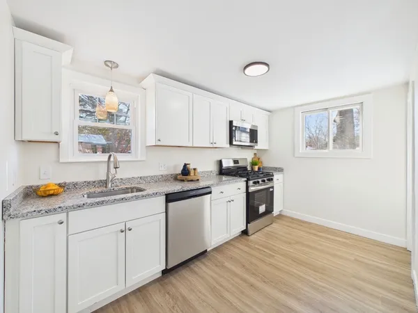 $389,000 | 29 Walnut Street, Plymouth, MA 02360