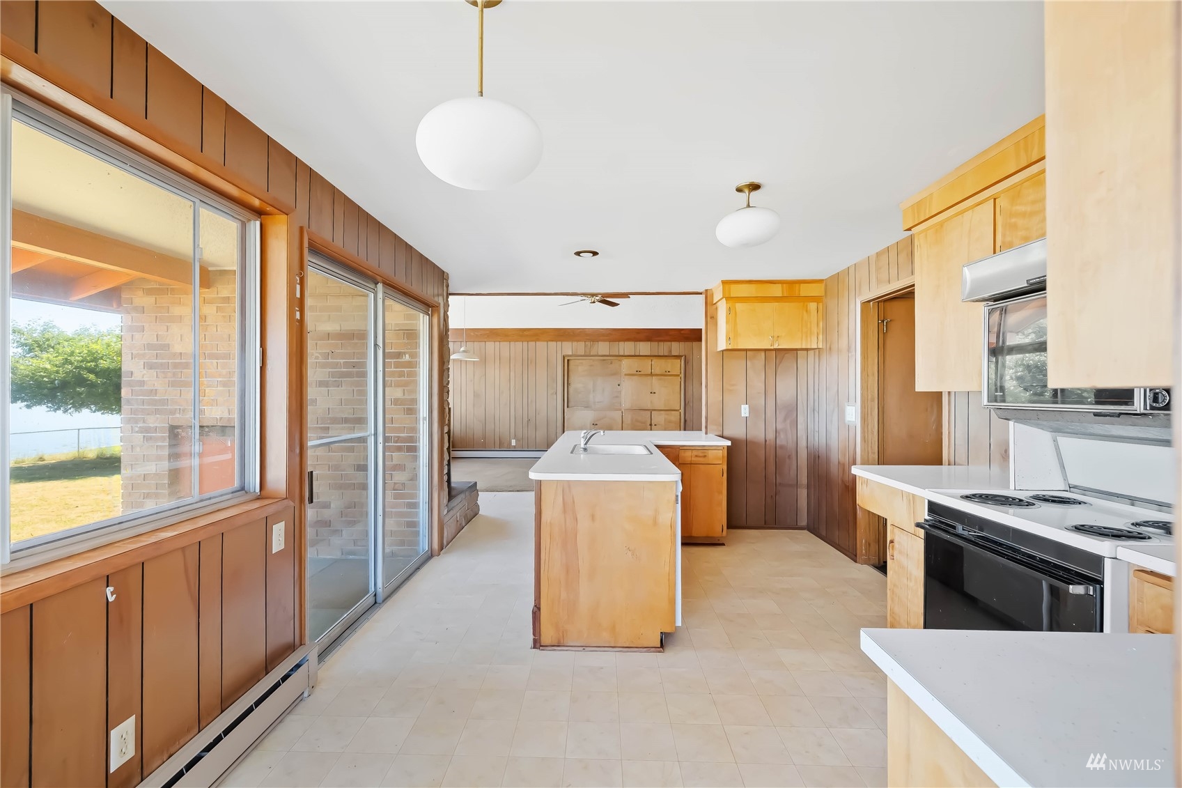 8149 Walnut Road Northeast Olympia, WA 98516 - Photo 12 of 34 Gallery Image 12