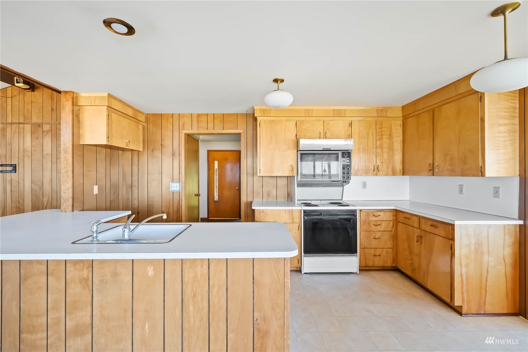 8149 Walnut Road Northeast Olympia, WA 98516 - Photo 13 of 34 Gallery Image 13