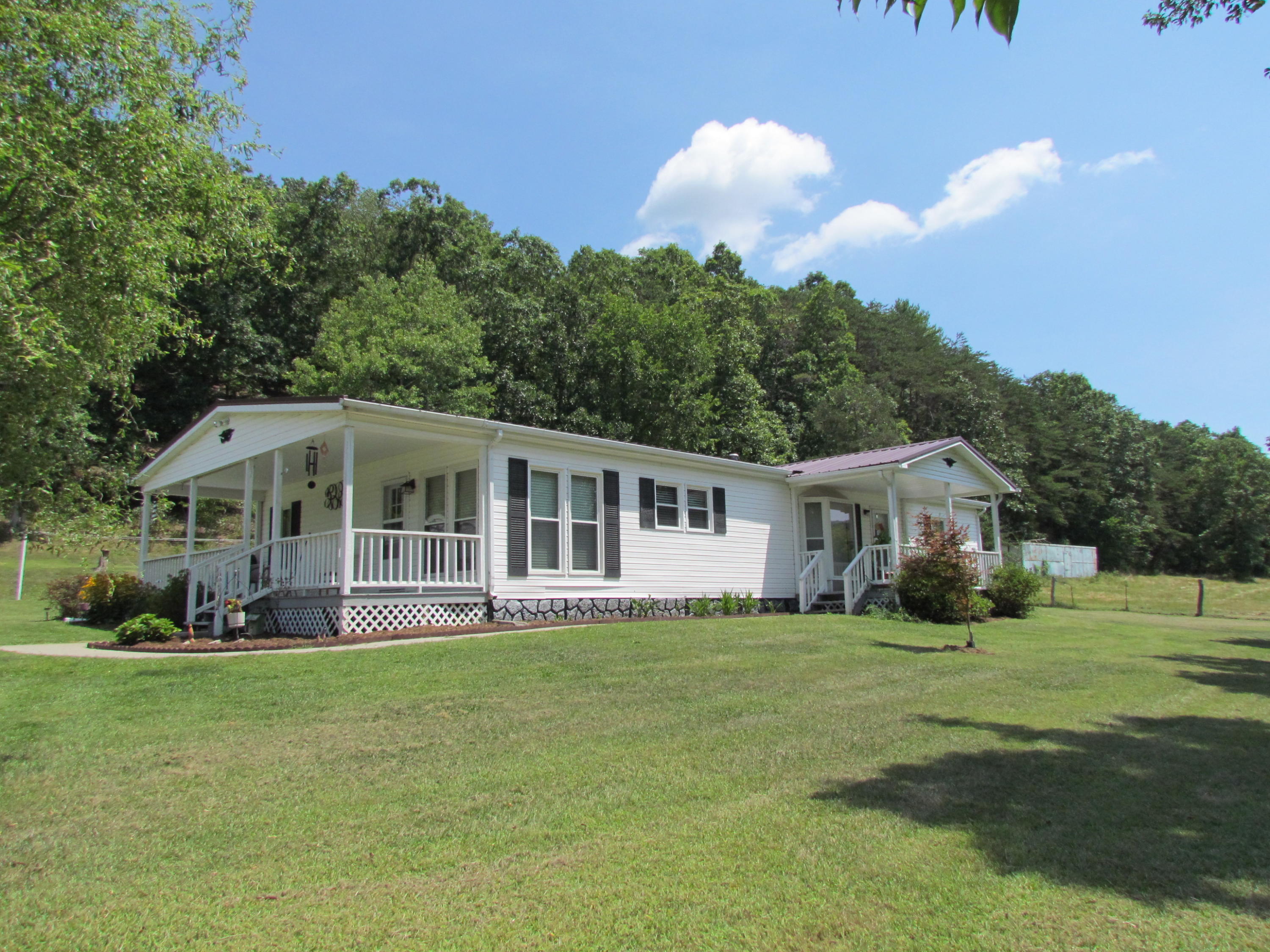 571 Dagger Spring Road Eagle Rock, VA 24085 - Photo 23 of 23 Front